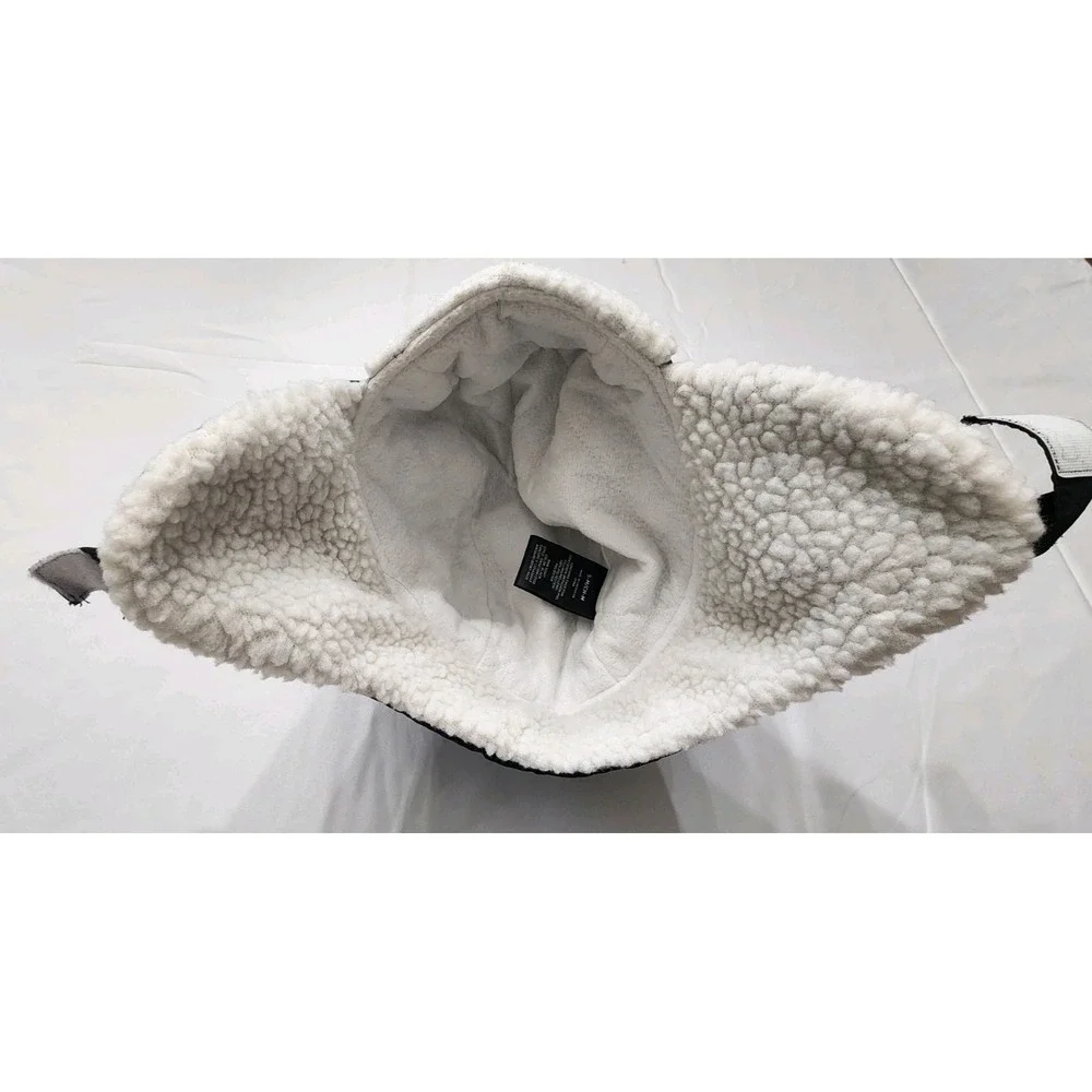 Swiss Tech Tapper Hat Boys Gray And Black.